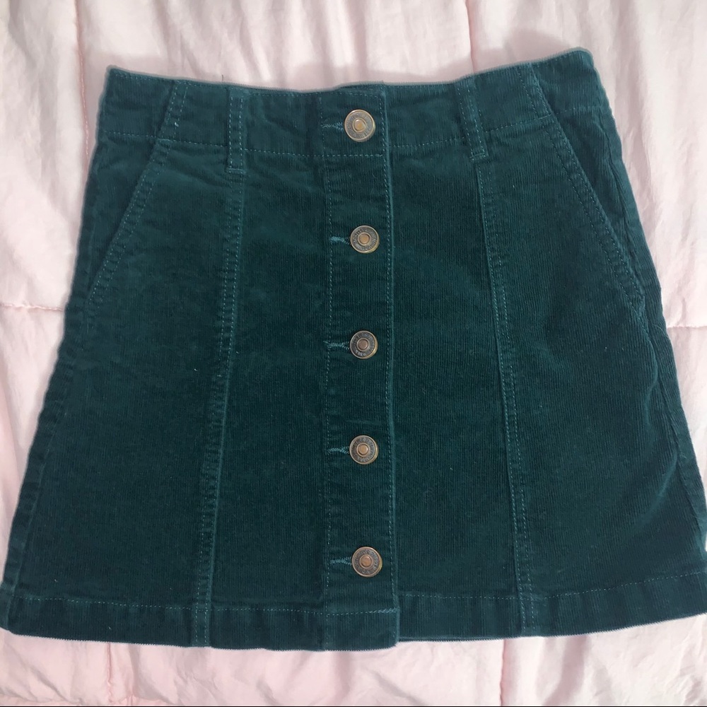 Velvet green skirt